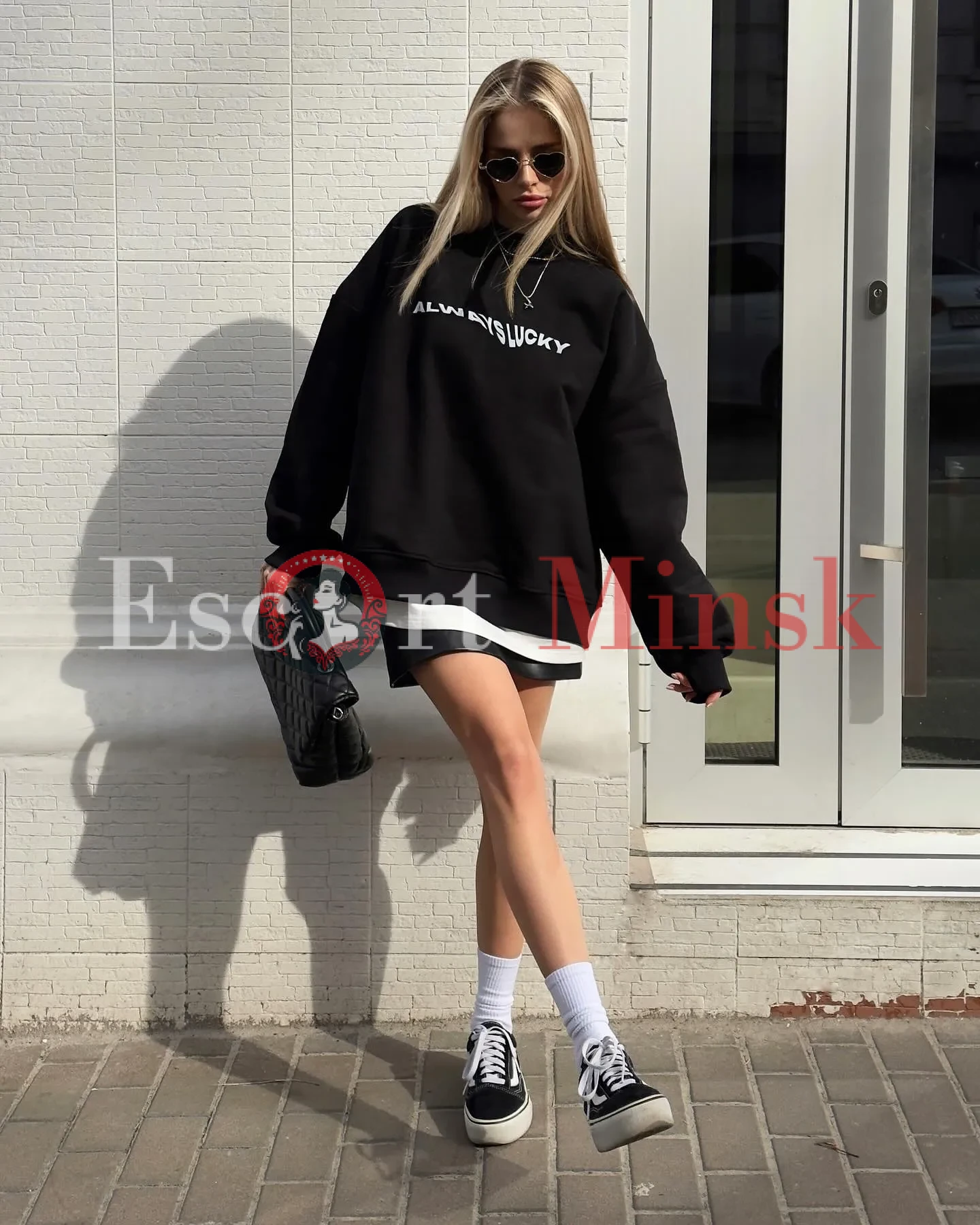  Элитная проститутка Минска — 20 лет, грудь 2 размера, рост 169, вес 55