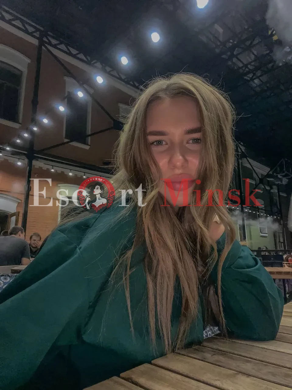  Элитная проститутка Минска — 19 лет, грудь 2 размера, рост 170, вес 52