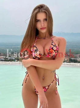 Ксюшенька Элитная проститутка Минска — 23 года, грудь 3 размера, рост 161, вес 57