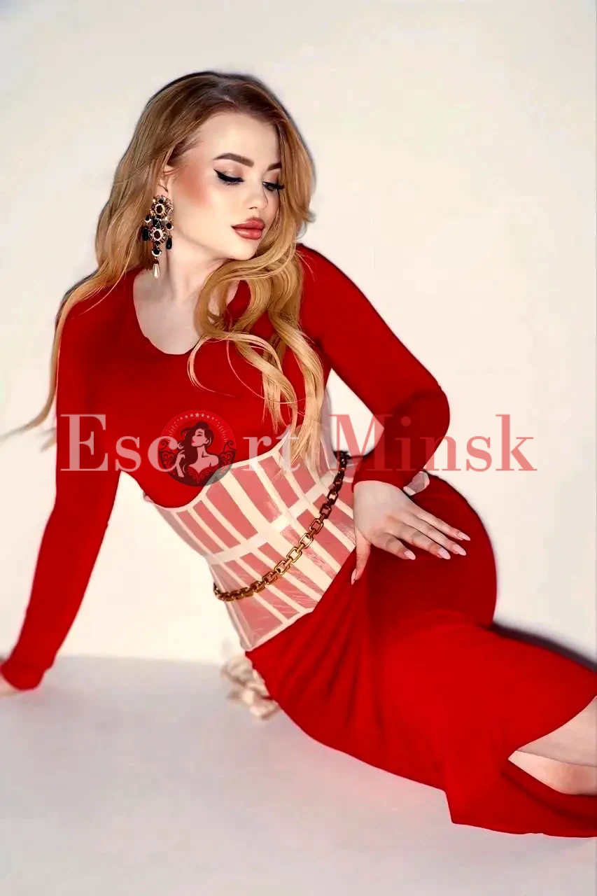  Элитная проститутка Минска — 27 лет, грудь 3 размера, рост 172, вес 68