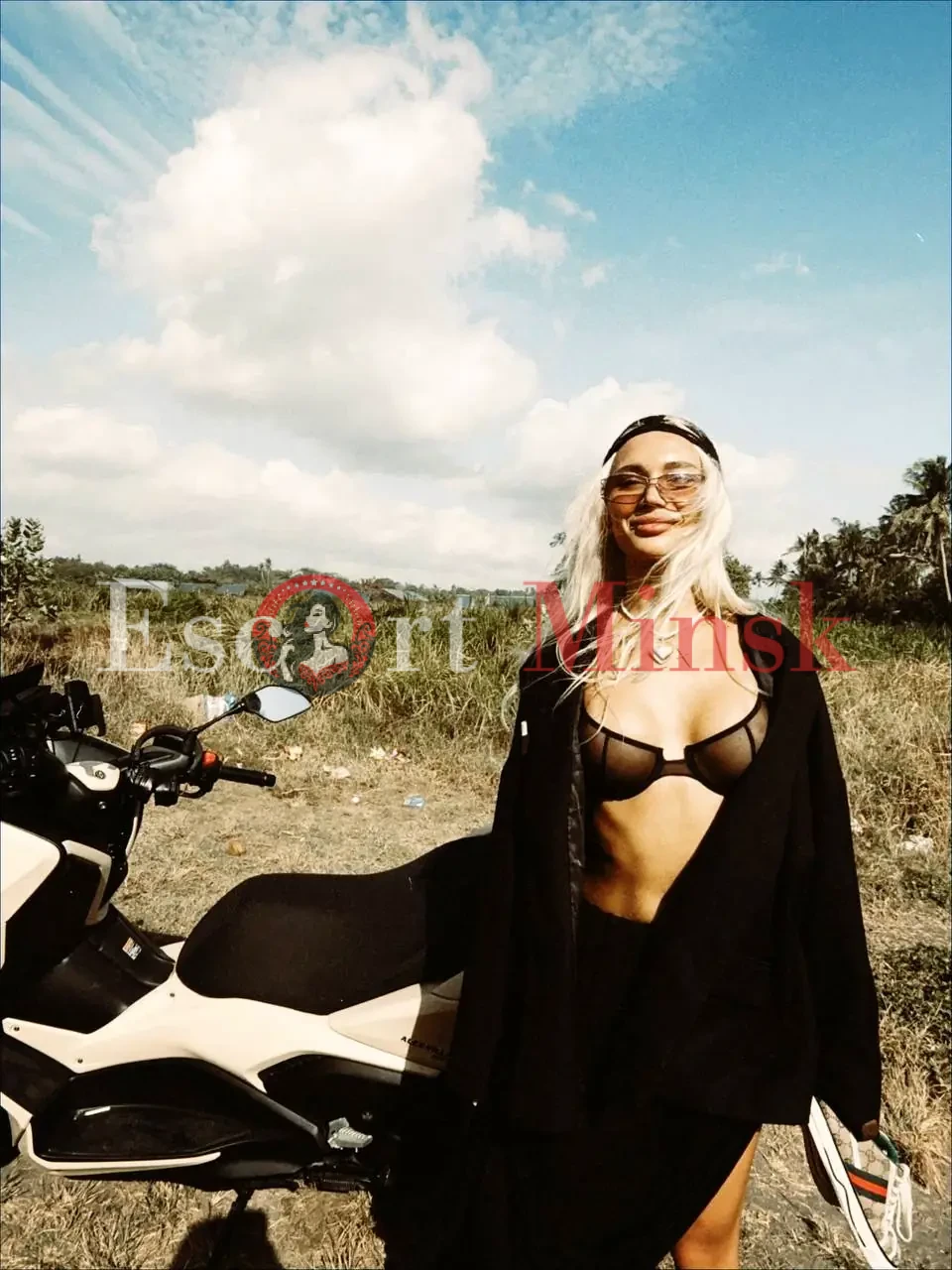  Элитная проститутка Минска — 24 года, грудь 3 размера, рост 169, вес 46