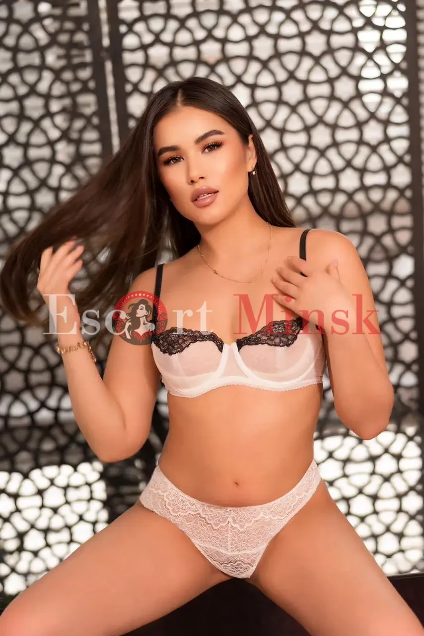  Элитная проститутка Минска — 22 года, грудь 2 размера, рост 165, вес 55