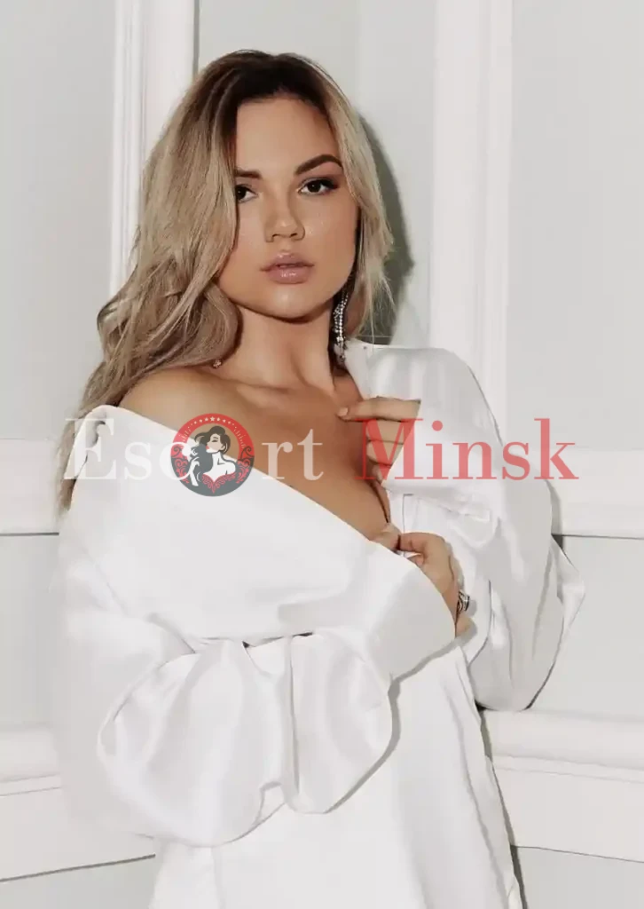 Виктория Элитная проститутка Минска — 21 год, грудь 2 размера, рост 165, вес 55