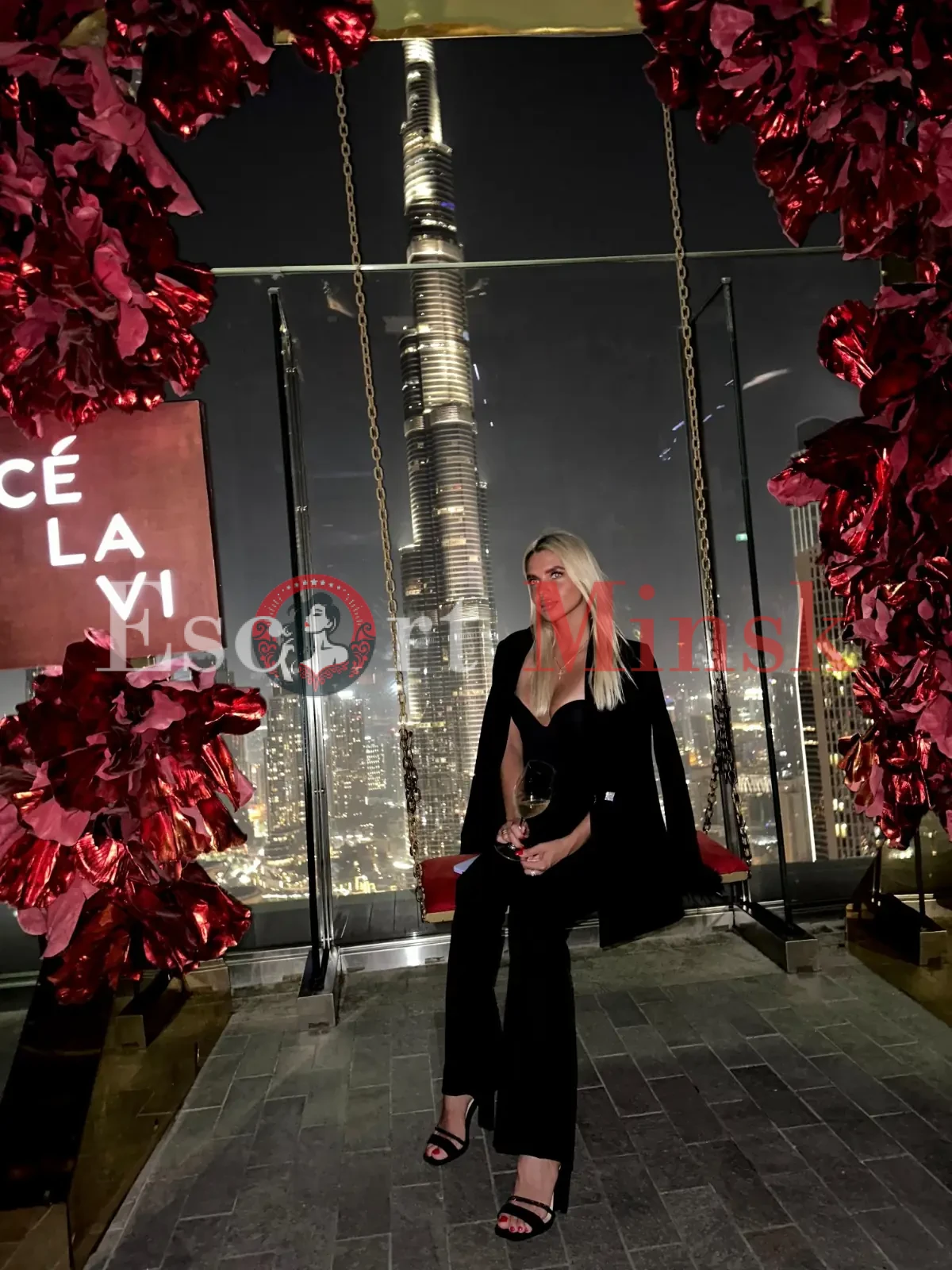  Элитная проститутка Минска — 23 года, грудь 2 размера, рост 173, вес 49