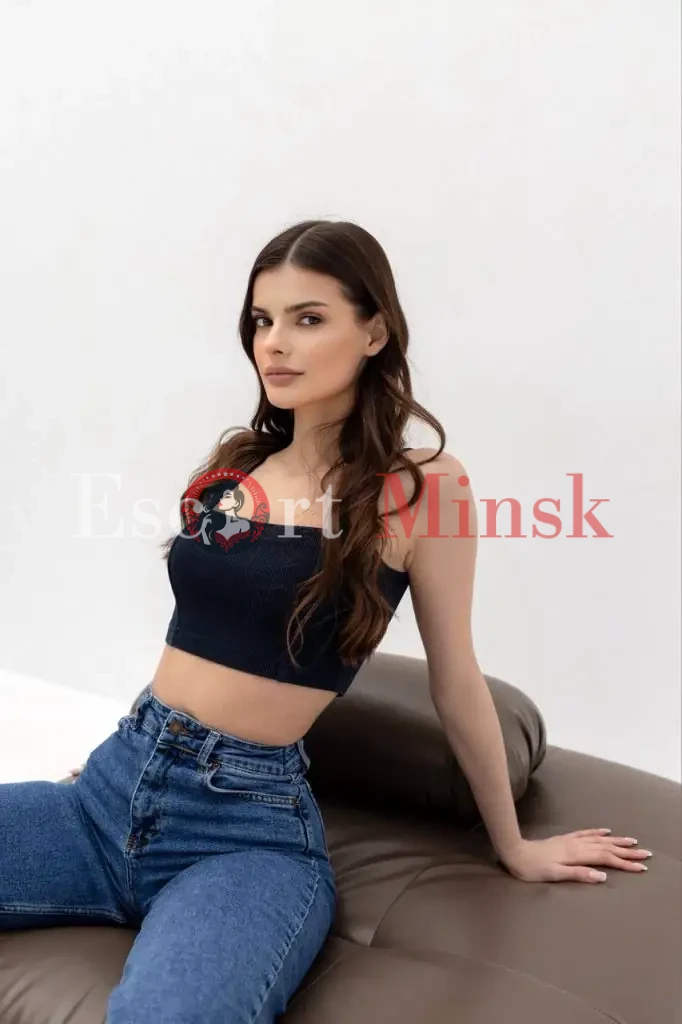 Аза Элитная проститутка Минска — 19 лет, грудь 2 размера, рост 171, вес 52