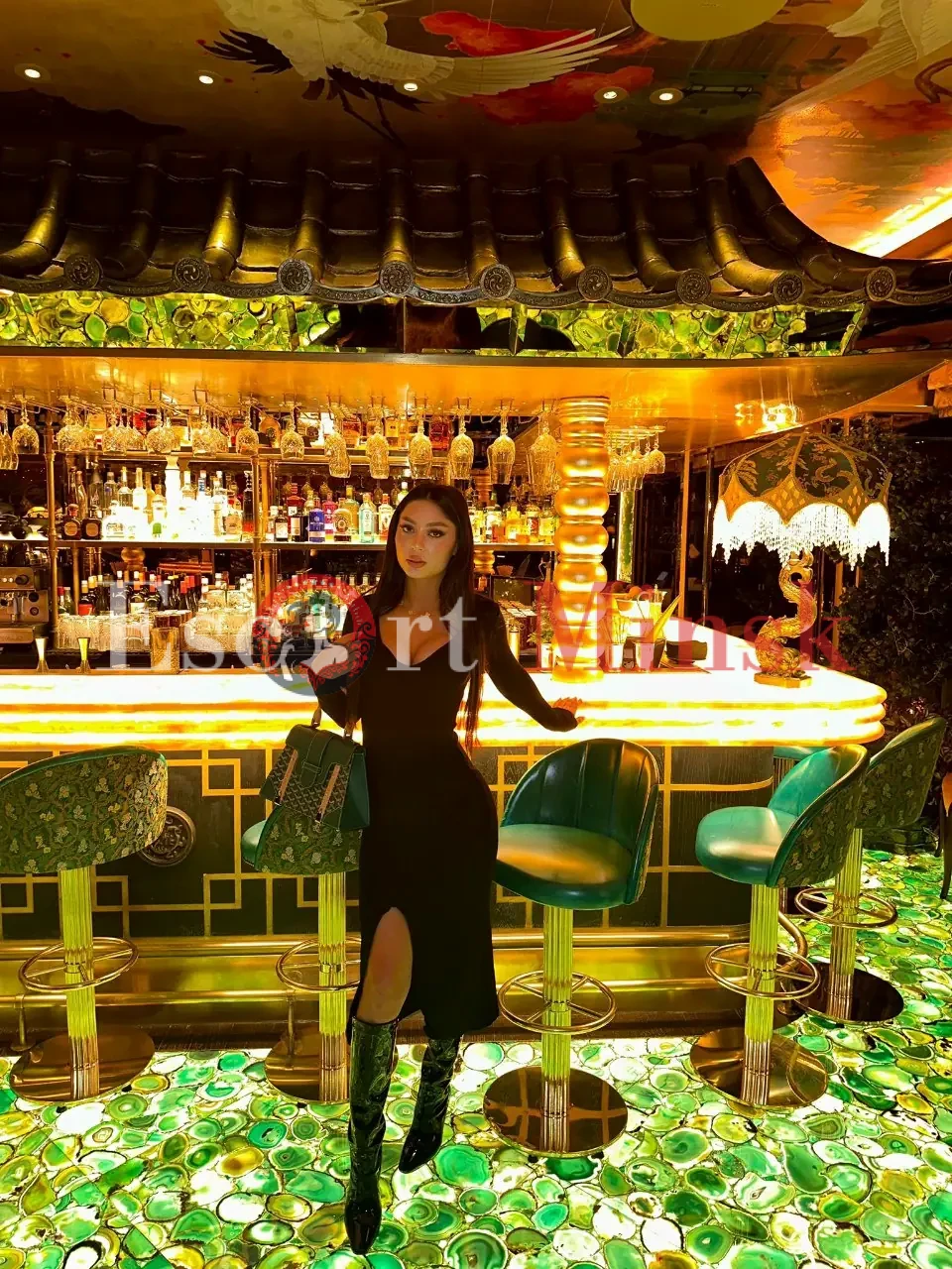  Элитная проститутка Минска — 23 года, грудь 1 размера, рост 175, вес 54