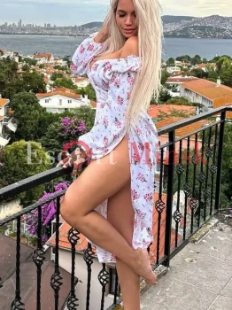 Алиса Элитная проститутка Минска — 28 лет, грудь 3 размера, рост 171, вес 61