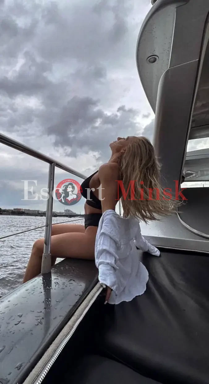  Элитная проститутка Минска — 28 лет, грудь 3 размера, рост 171, вес 61