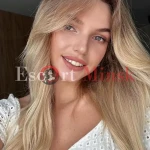 Миниатюра фото Ева