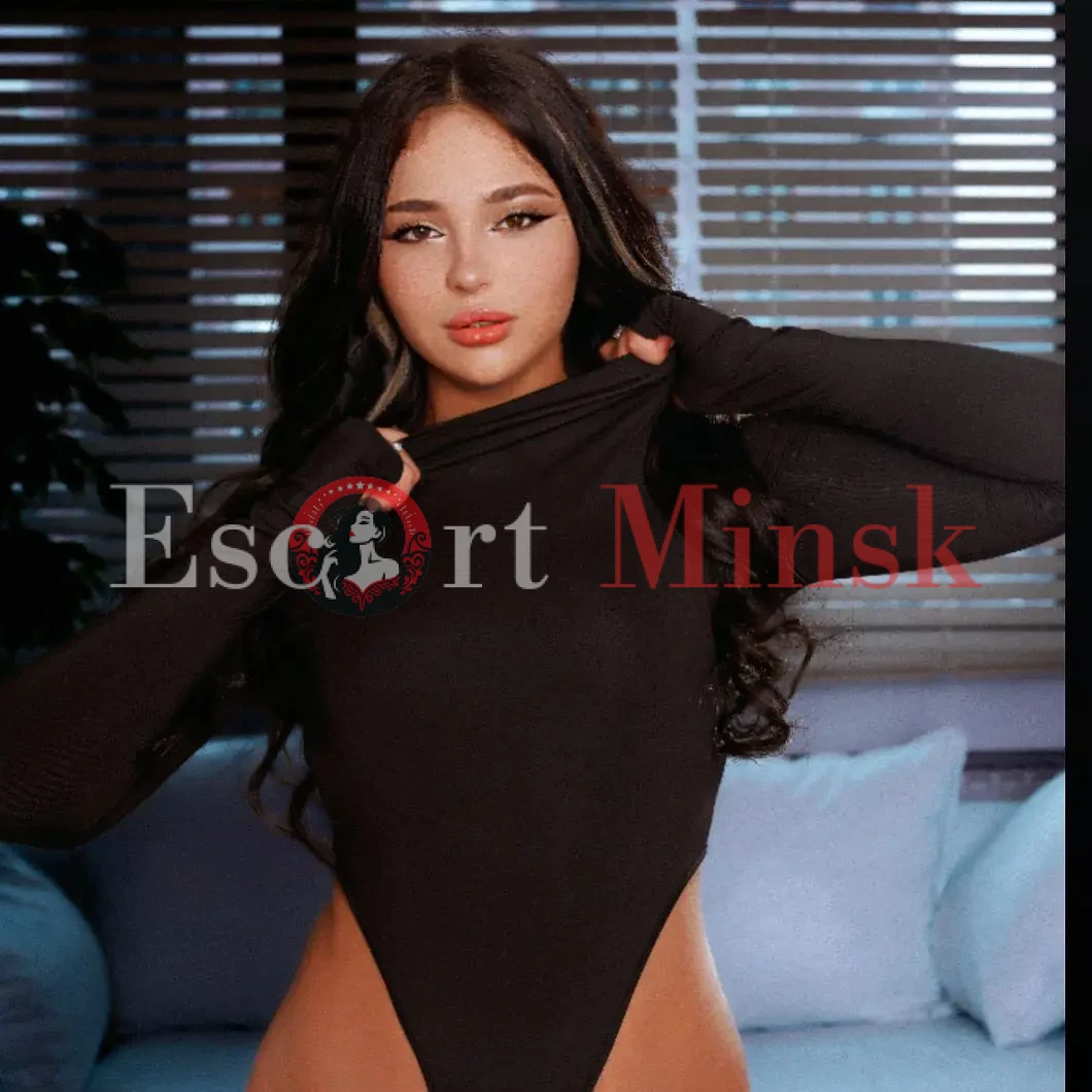  Элитная проститутка Минска — 31 год, грудь 1 размера, рост 175, вес 65