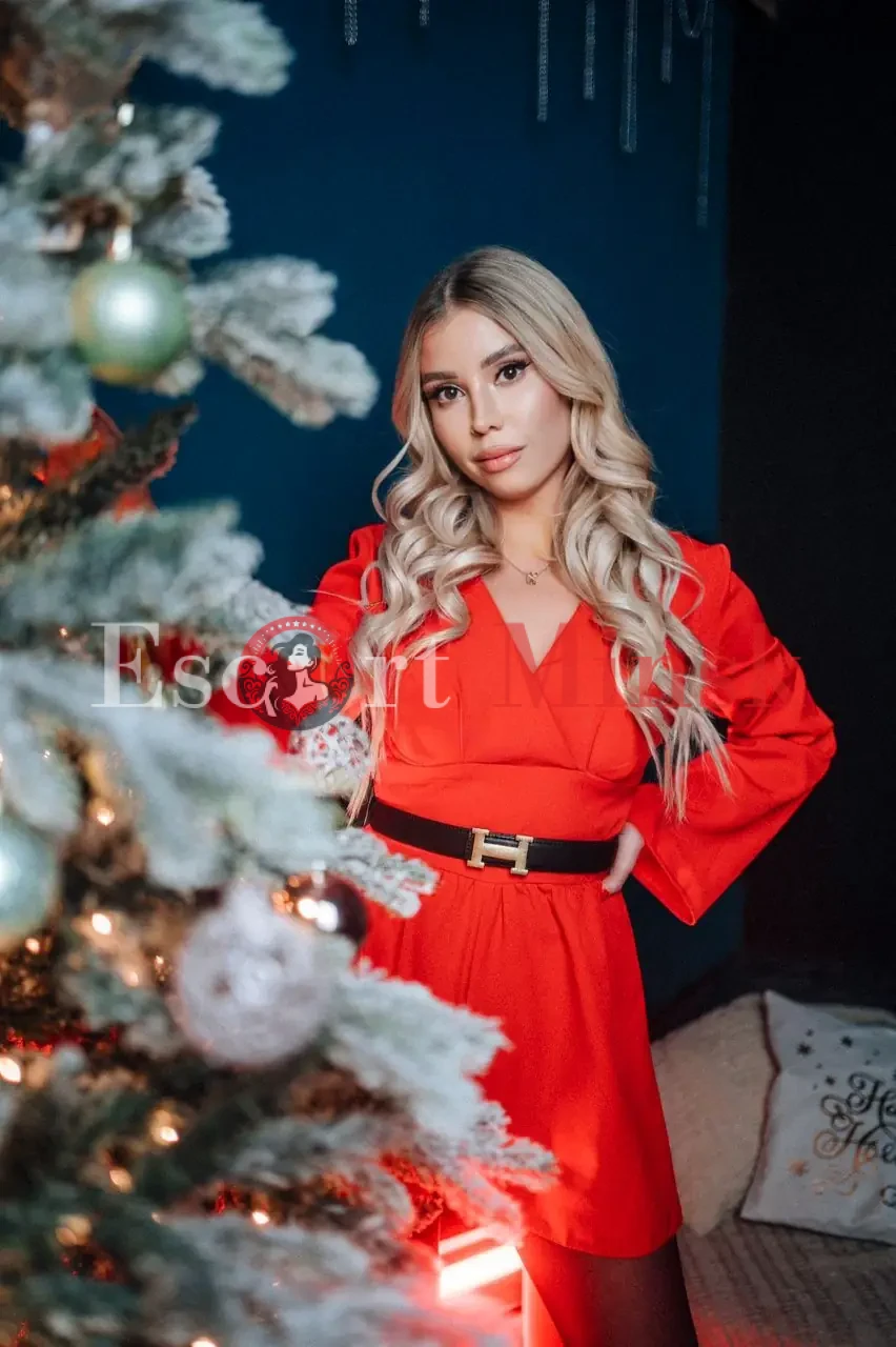  Элитная проститутка Минска — 25 лет, грудь 2 размера, рост 170, вес 50