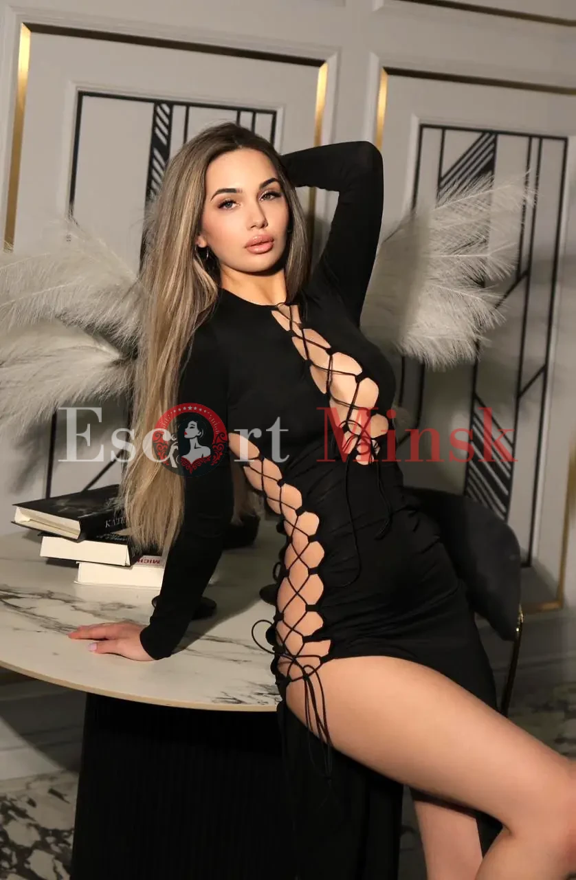  Элитная проститутка Минска — 20 лет, грудь 2 размера, рост 170, вес 55