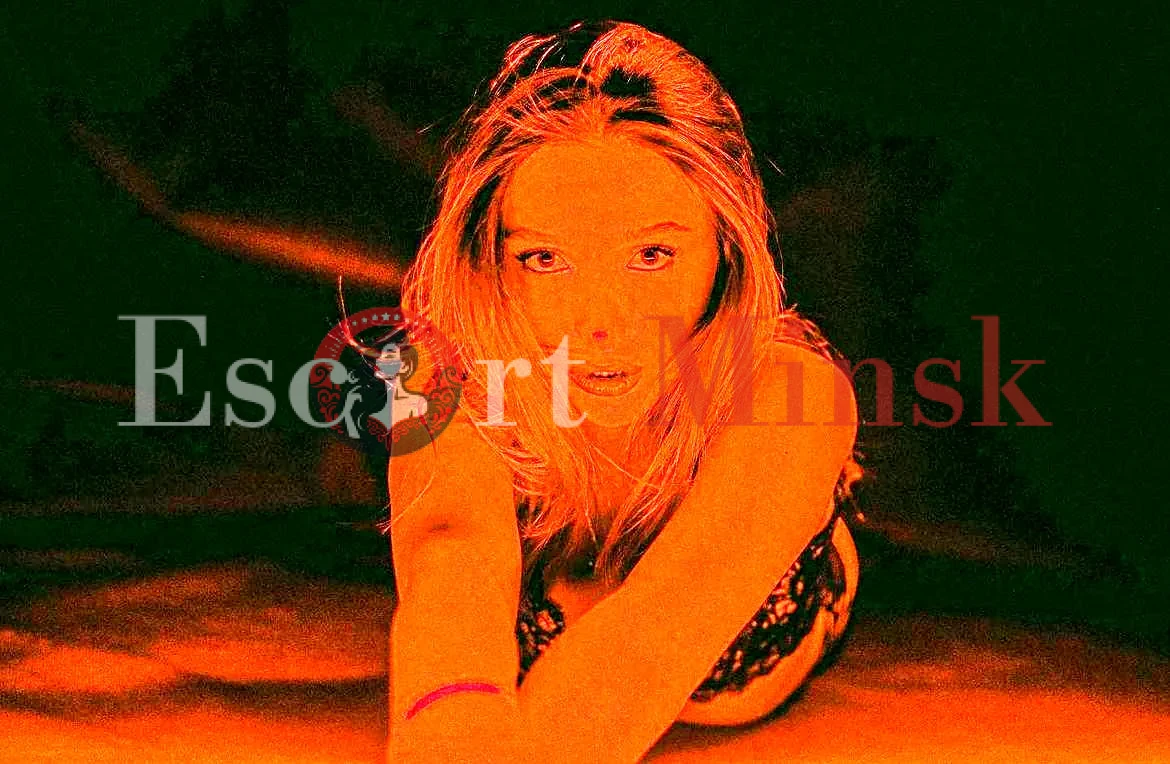  Элитная проститутка Минска — 20 лет, грудь 2 размера, рост 165, вес 57