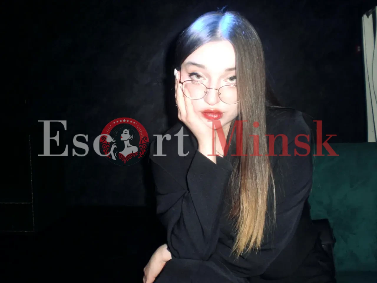  Элитная проститутка Минска — 19 лет, грудь 2 размера, рост 170, вес 53