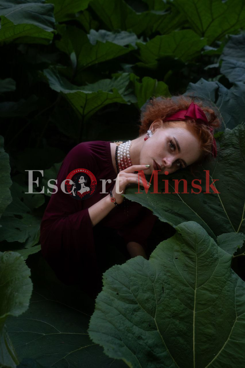  Элитная проститутка Минска — 18 лет, грудь 2 размера, рост 170, вес 42
