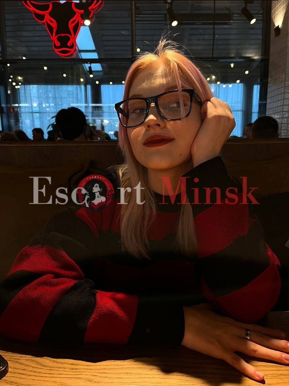  Элитная проститутка Минска — 18 лет, грудь 1.5 размера, рост 168, вес 58