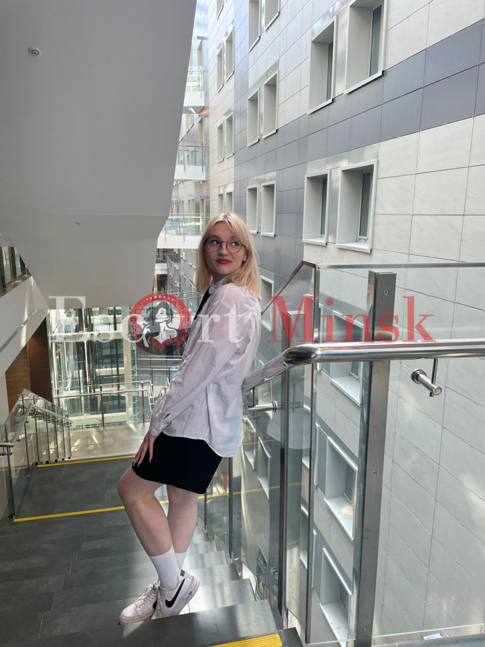  Элитная проститутка Минска — 18 лет, грудь 1.5 размера, рост 168, вес 58