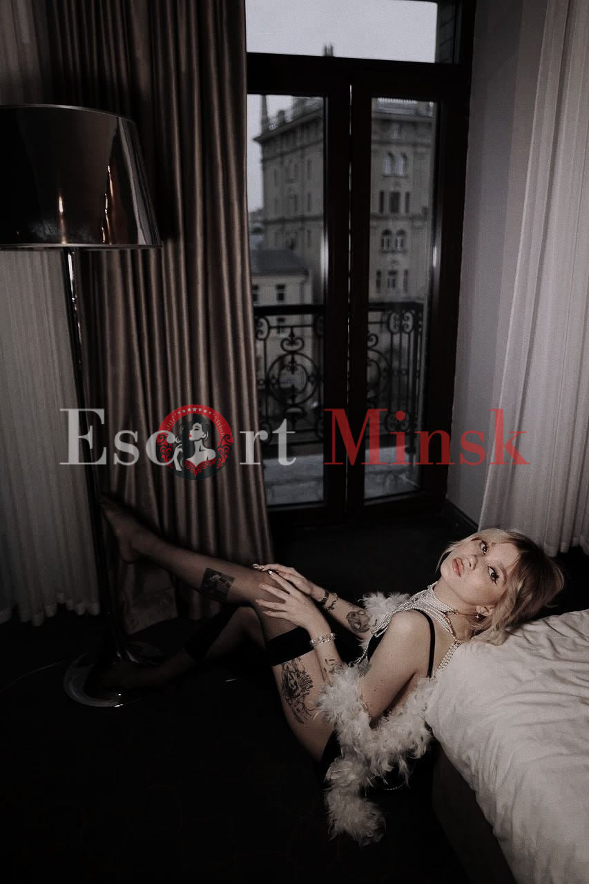  Элитная проститутка Минска — 21 год, грудь 1.5 размера, рост 177, вес 58