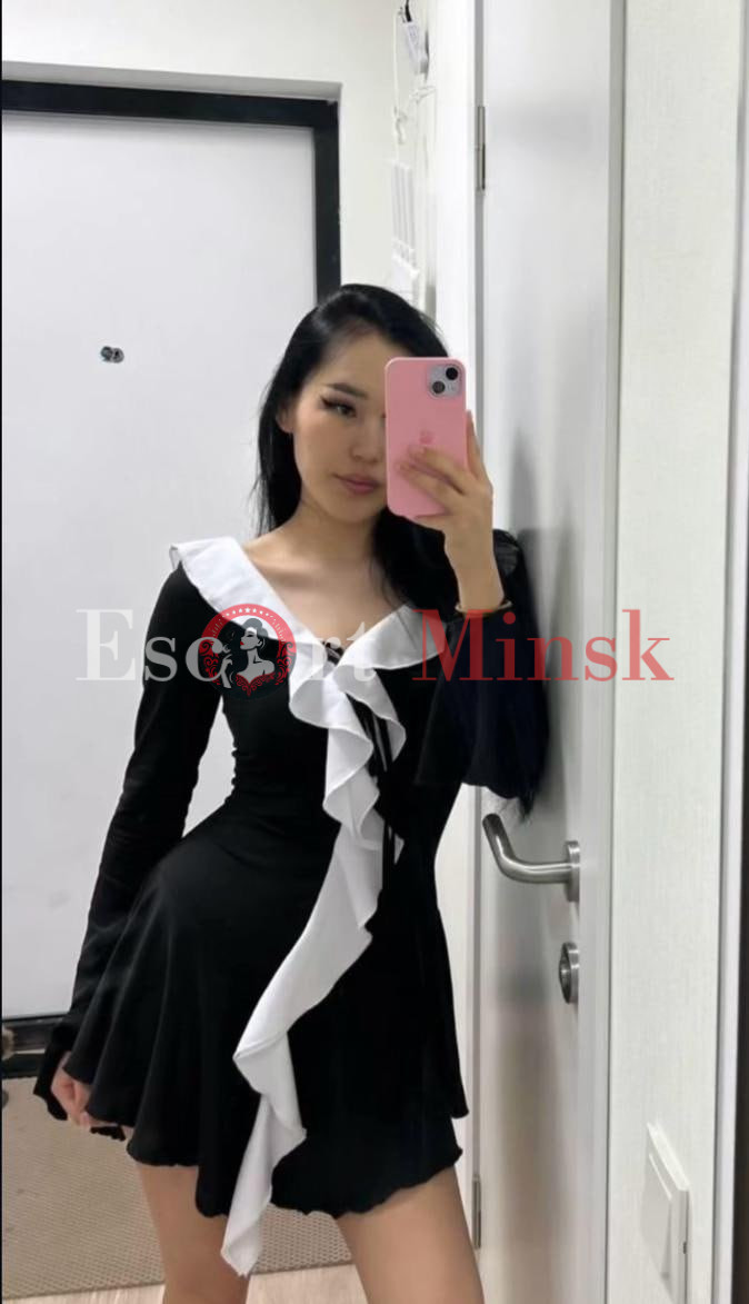  Элитная проститутка Минска — 21 год, грудь 1 размера, рост 161, вес 49