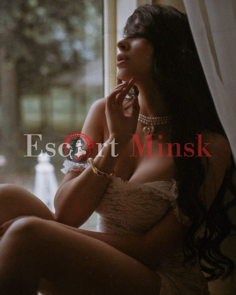 Лория Элитная проститутка Минска — 27 лет, грудь 3 размера, рост 176, вес 68