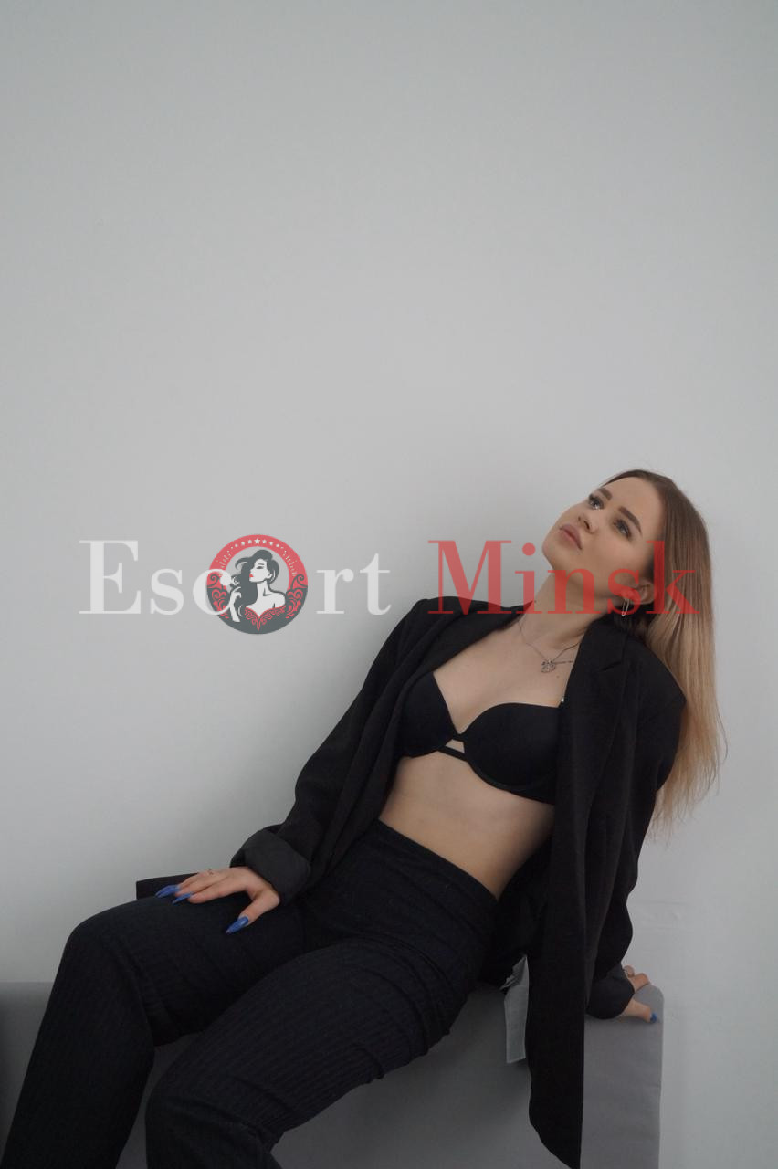  Элитная проститутка Минска — 21 год, грудь 2 размера, рост 162, вес 52