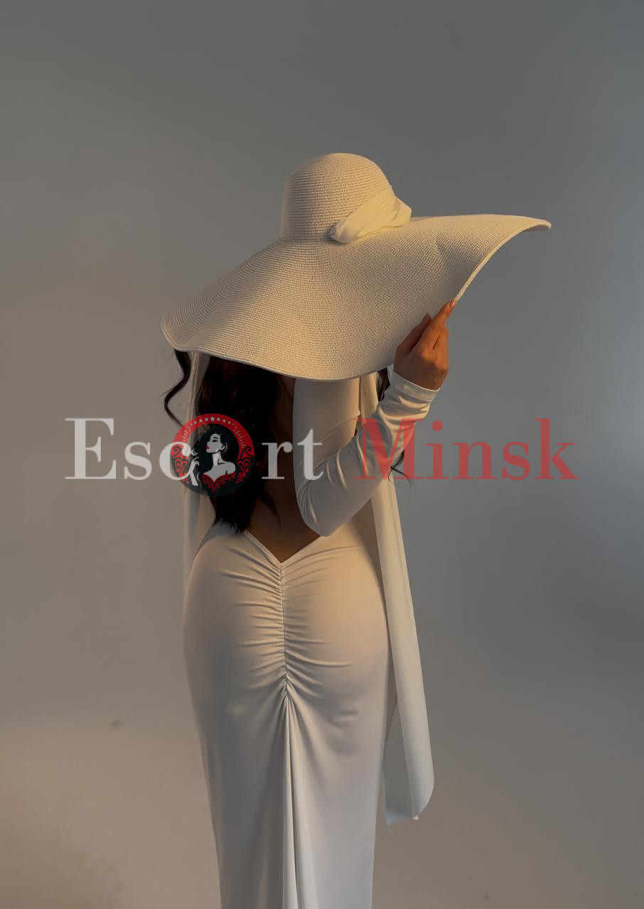  Элитная проститутка Минска — 22 года, грудь 3 размера, рост 170, вес 61