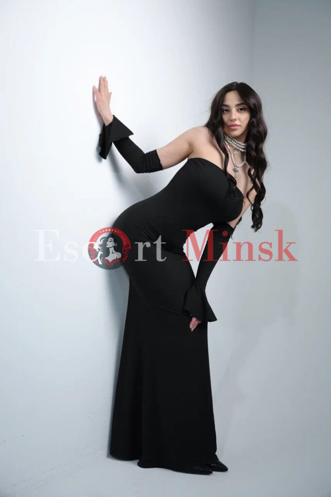 Лейла Элитная проститутка Минска — 22 года, грудь 3 размера, рост 170, вес 61