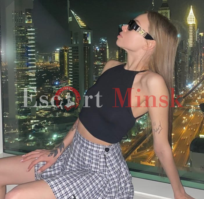  Элитная проститутка Минска — 22 года, грудь 1 размера, рост 160, вес 46