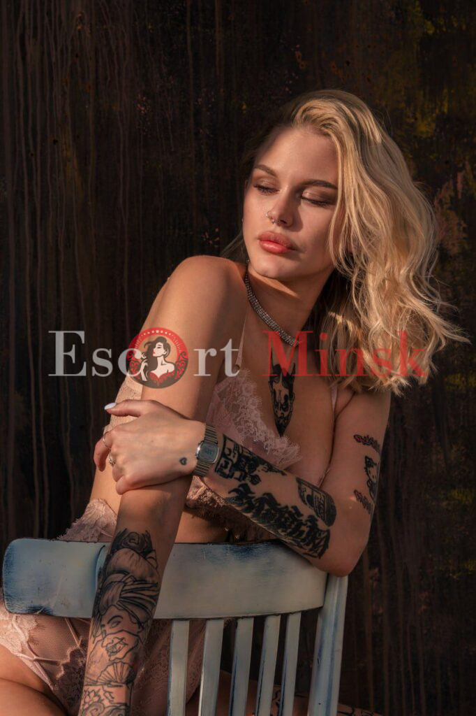 Лиса Элитная проститутка Минска — 22 года, грудь 2.5 размера, рост 170, вес 64