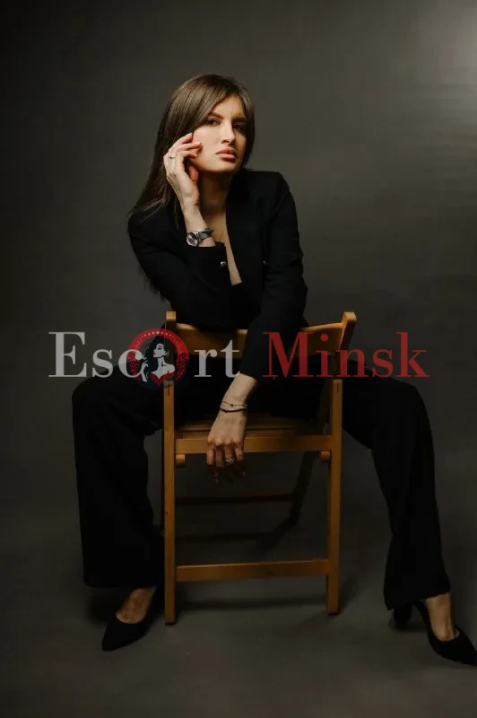  Элитная проститутка Минска — 28 лет, грудь 4 размера, рост 175, вес 63