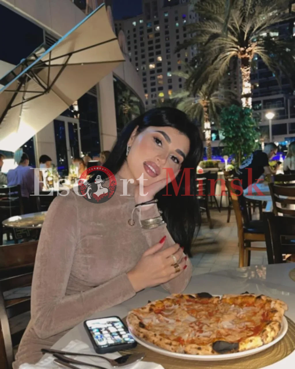  Элитная проститутка Минска — 25 лет, грудь 2 размера, рост 165, вес 52