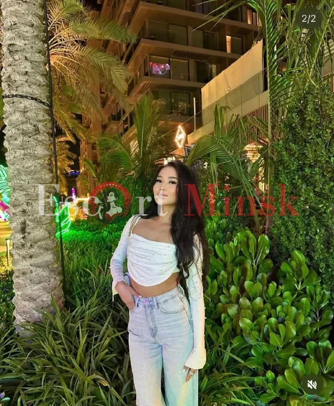  Элитная проститутка Минска — 26 лет, грудь 1 размера, рост 170, вес 50