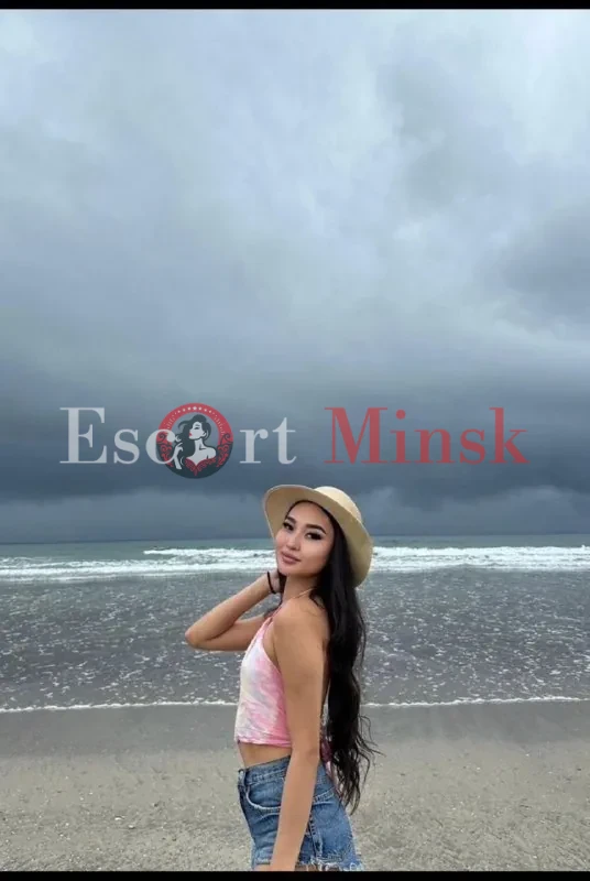  Элитная проститутка Минска — 26 лет, грудь 1 размера, рост 170, вес 50