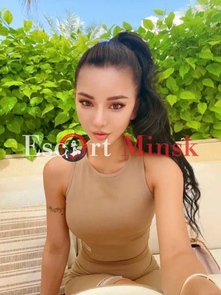 Луиза Элитная проститутка Минска — 33 года, грудь 2 размера, рост 163, вес 47