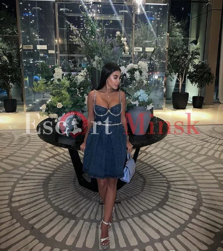  Элитная проститутка Минска — 25 лет, грудь 3 размера, рост 165, вес 50