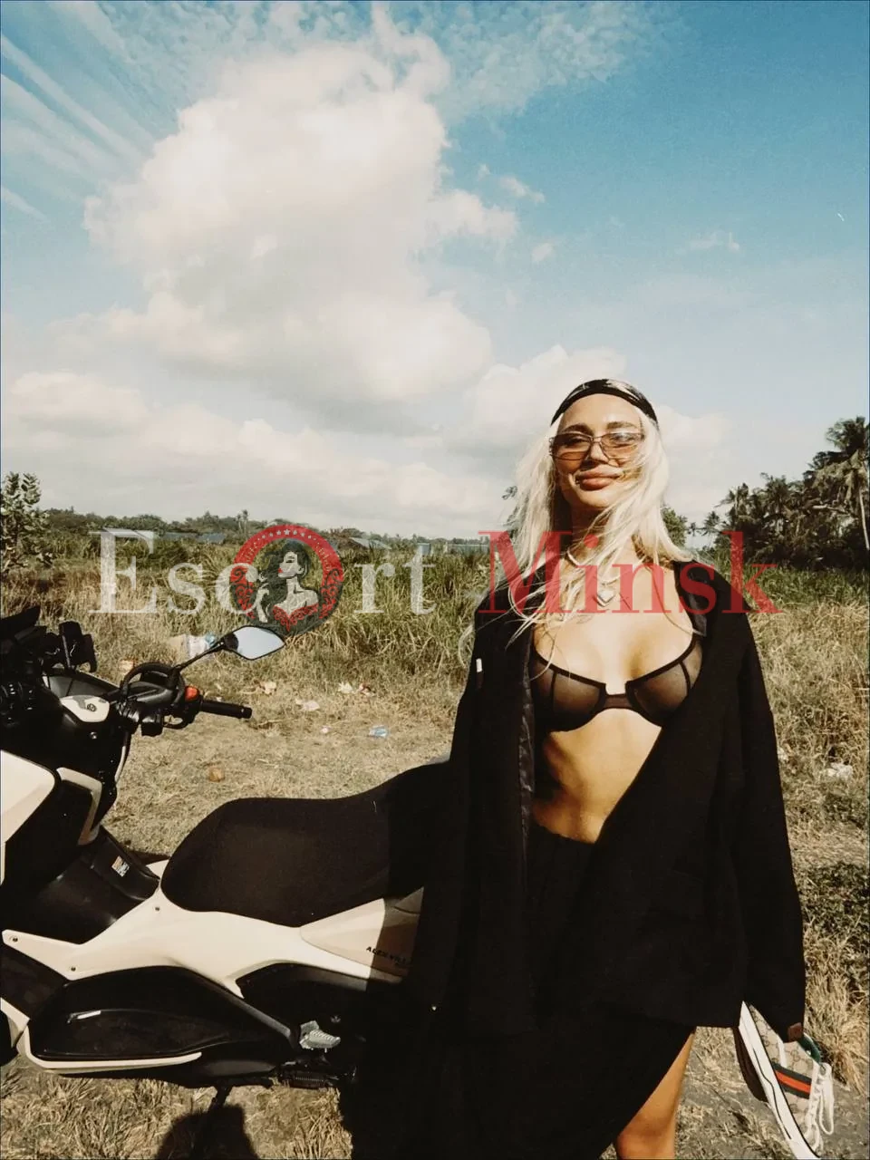  Элитная проститутка Минска — 23 года, грудь 3 размера, рост 169, вес 46