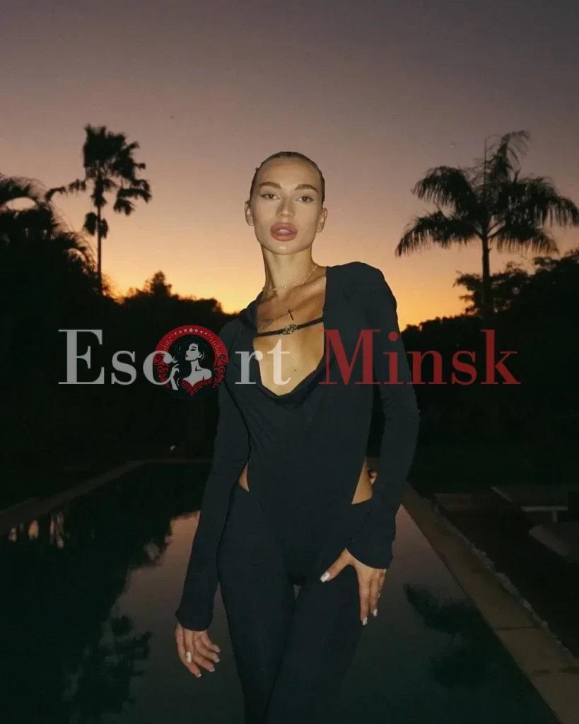 Ева Элитная проститутка Минска — 23 года, грудь 3 размера, рост 169, вес 46