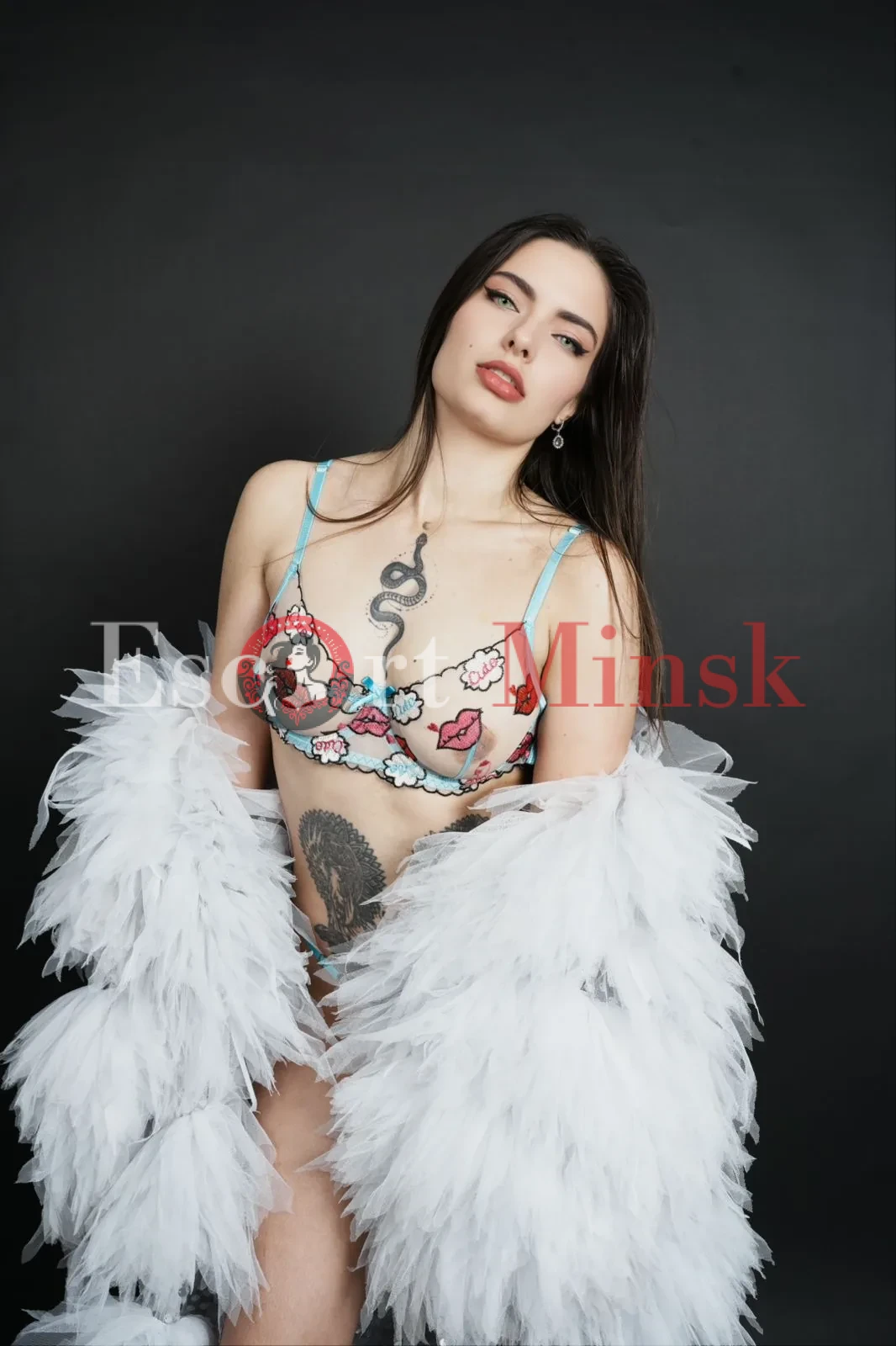  Элитная проститутка Минска — 26 лет, грудь 3 размера, рост 163, вес 64