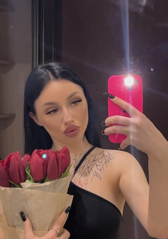 Сонюшка Элитная проститутка Минска — 24 года, грудь 2 размера, рост 167, вес 53
