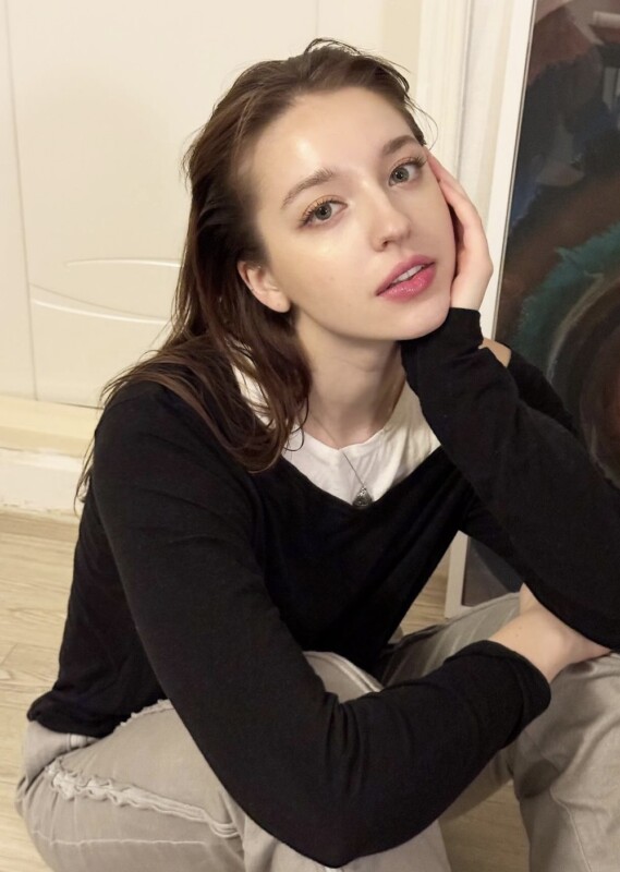 Айлана Элитная проститутка Минска — 27 лет, грудь 4 размера, рост 170, вес 50