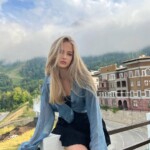 Миниатюра фото Мила
