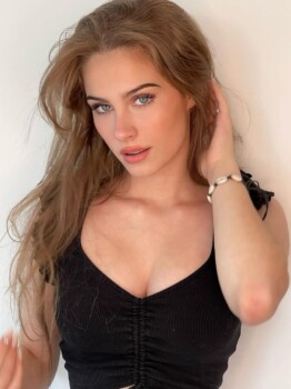 Мила Элитная проститутка Минска — 22 года, грудь 4 размера, рост 170, вес 53