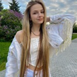 Миниатюра фото Карина