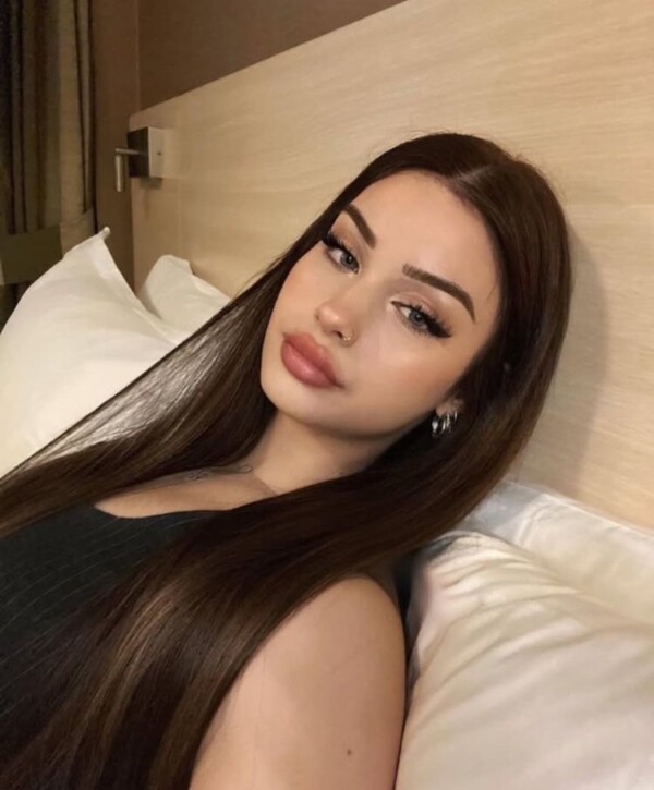 Сара Элитная проститутка Минска — 21 год, грудь 4 размера, рост 160, вес 50