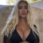 Миниатюра фото Адель