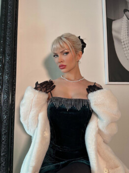 Карина Элитная проститутка Минска — 23 года, грудь 4 размера, рост 167, вес 50