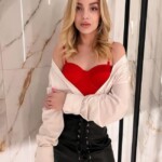 Миниатюра фото Адель