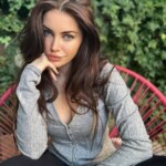Миниатюра фото Карина