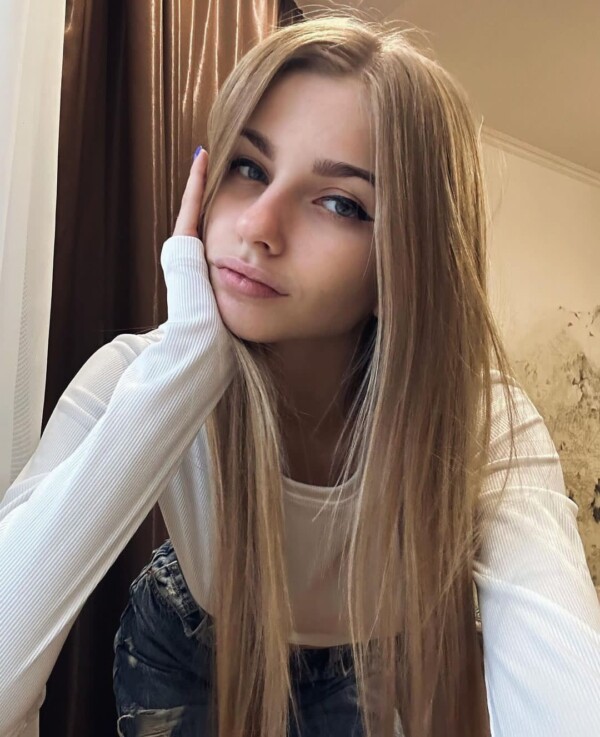 Милиса Элитная проститутка Минска — 24 года, грудь 3 размера, рост 170, вес 50
