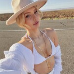 Миниатюра фото Селена